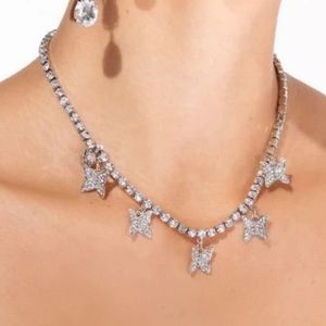 AKIRA BUTTELY NECKLACE FLY LIL TING RHINESTONE NECKLACE